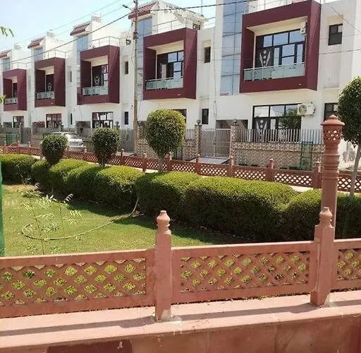 Vats Villa - Top Rated Homestay