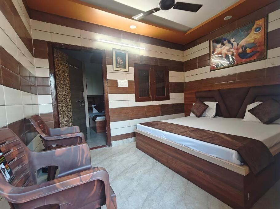 Villa Vats - Top Rated Homestay Vrindavan
