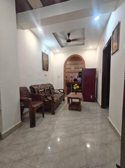 Villa Vats - Top Rated Homestay Vrindavan